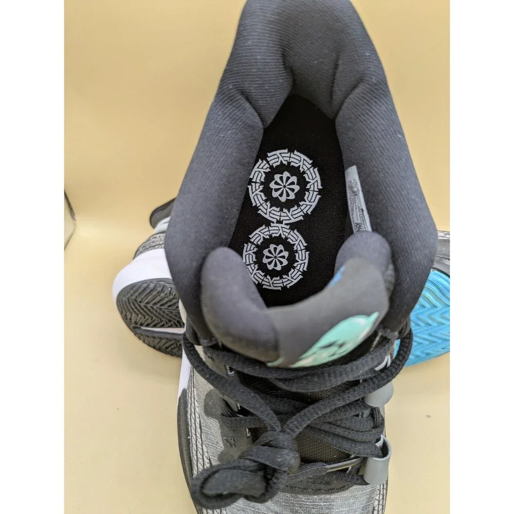 Youth 5.5 Y- Nike Kyrie 8 GO GS Low Orca DQ8076-001 Black White Menta NIB